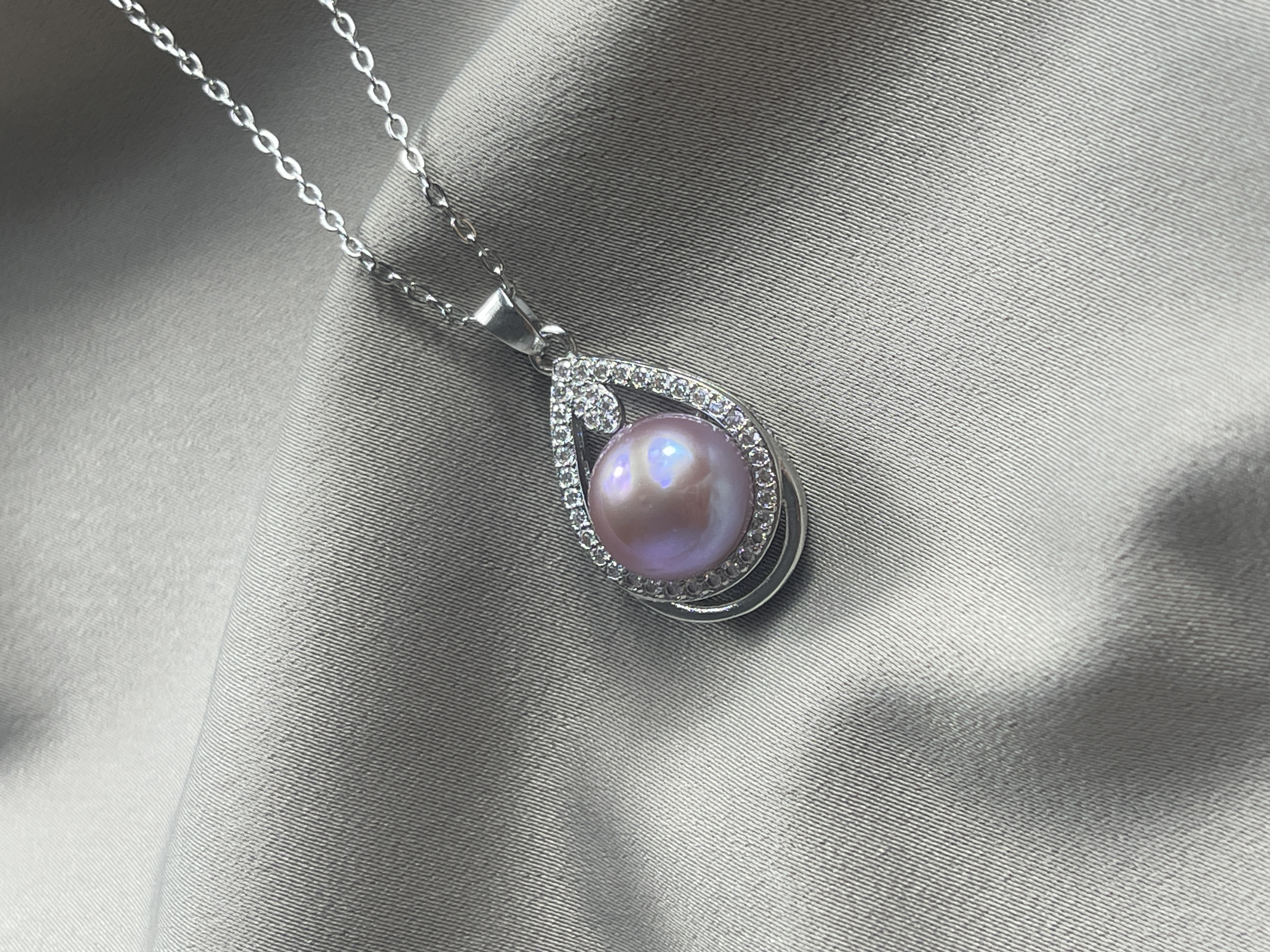 35.天然珍珠紫色豪镶吊坠