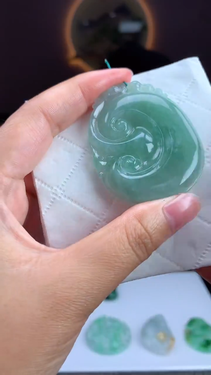 【闪购商品】定制翡翠未镶嵌挂件多样性发货（拍一发一）