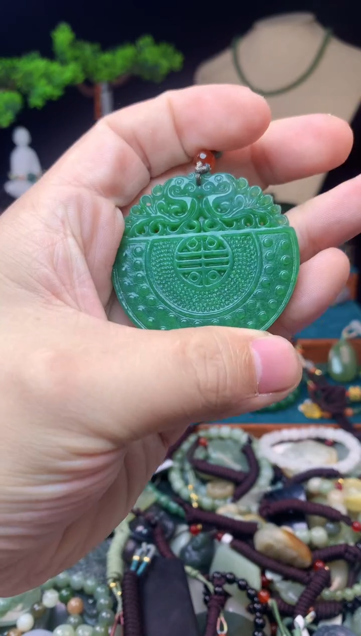 【闪购商品】和田玉颈饰未镶嵌多样性发货   拍一发一