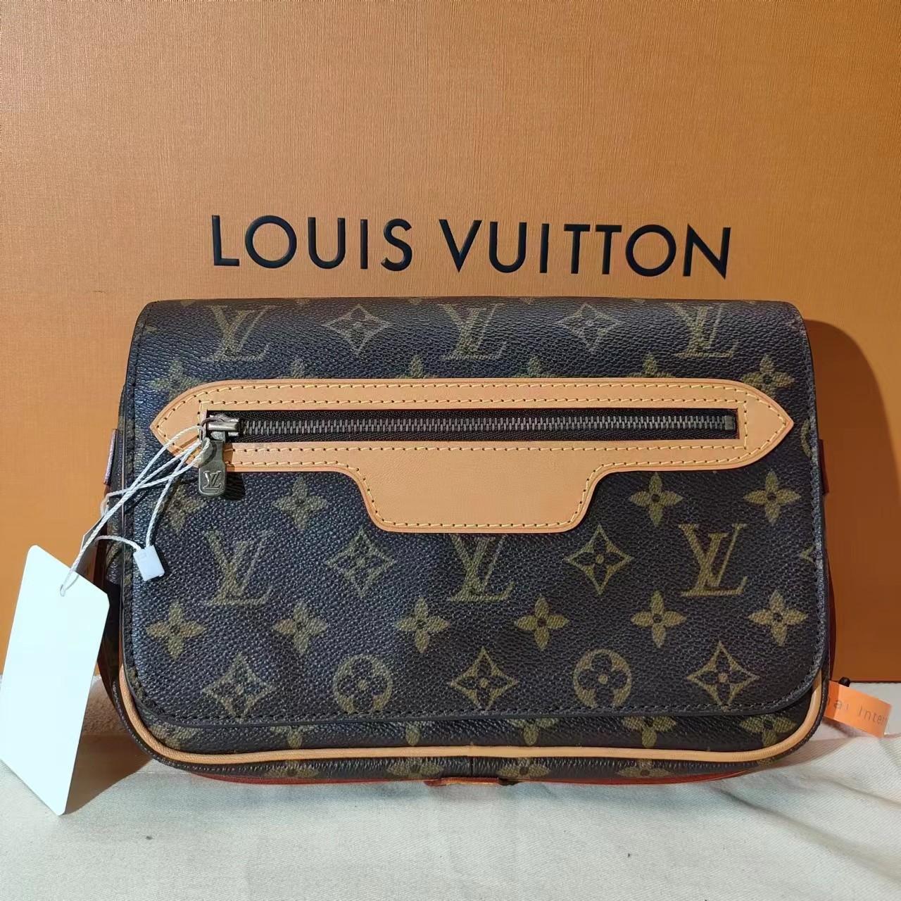 99新 LouisVuitton/路易威登 lv老花开口笑翻盖斜挎包
