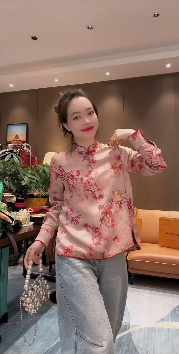 气质复古中国风重工盘扣甜美衬衫上衣2024秋冬新款印花外穿打底衫