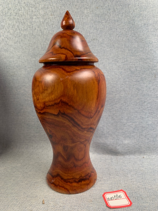 nm6915 海黄新料将军罐，高20.7直径8.9CM，净重427克