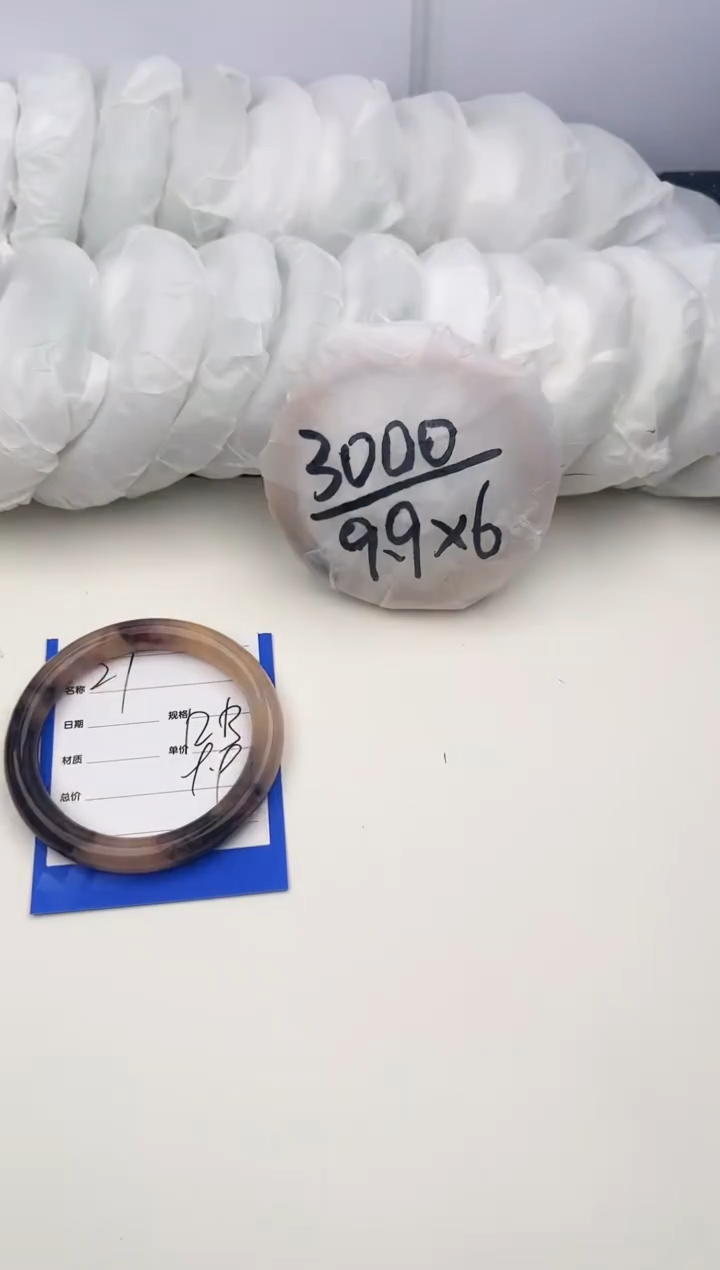 【闪购商品】石英质玉手镯未镶嵌21