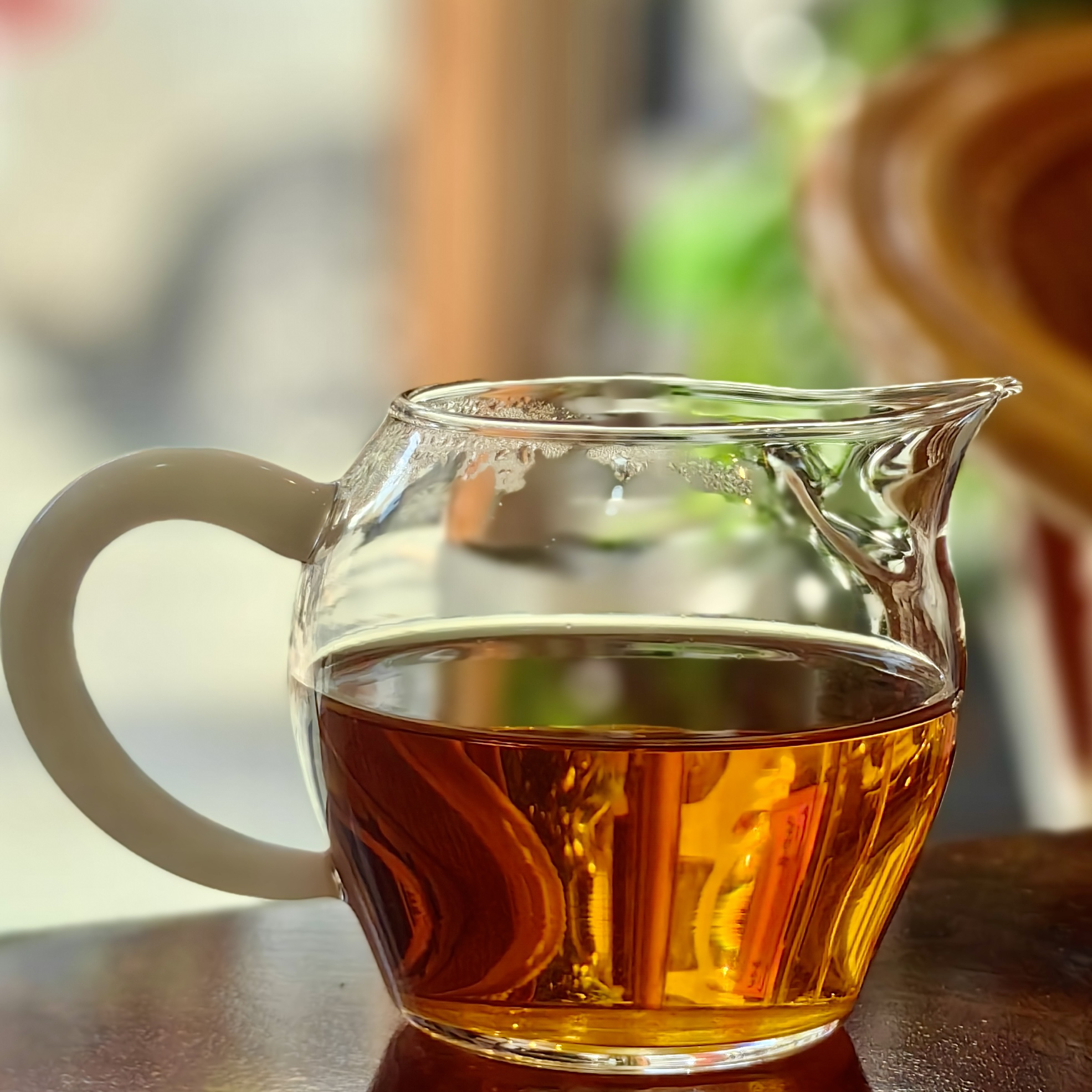 日饮中和精选：琥珀凝香2024年高品藤条古树红茶200g滇红