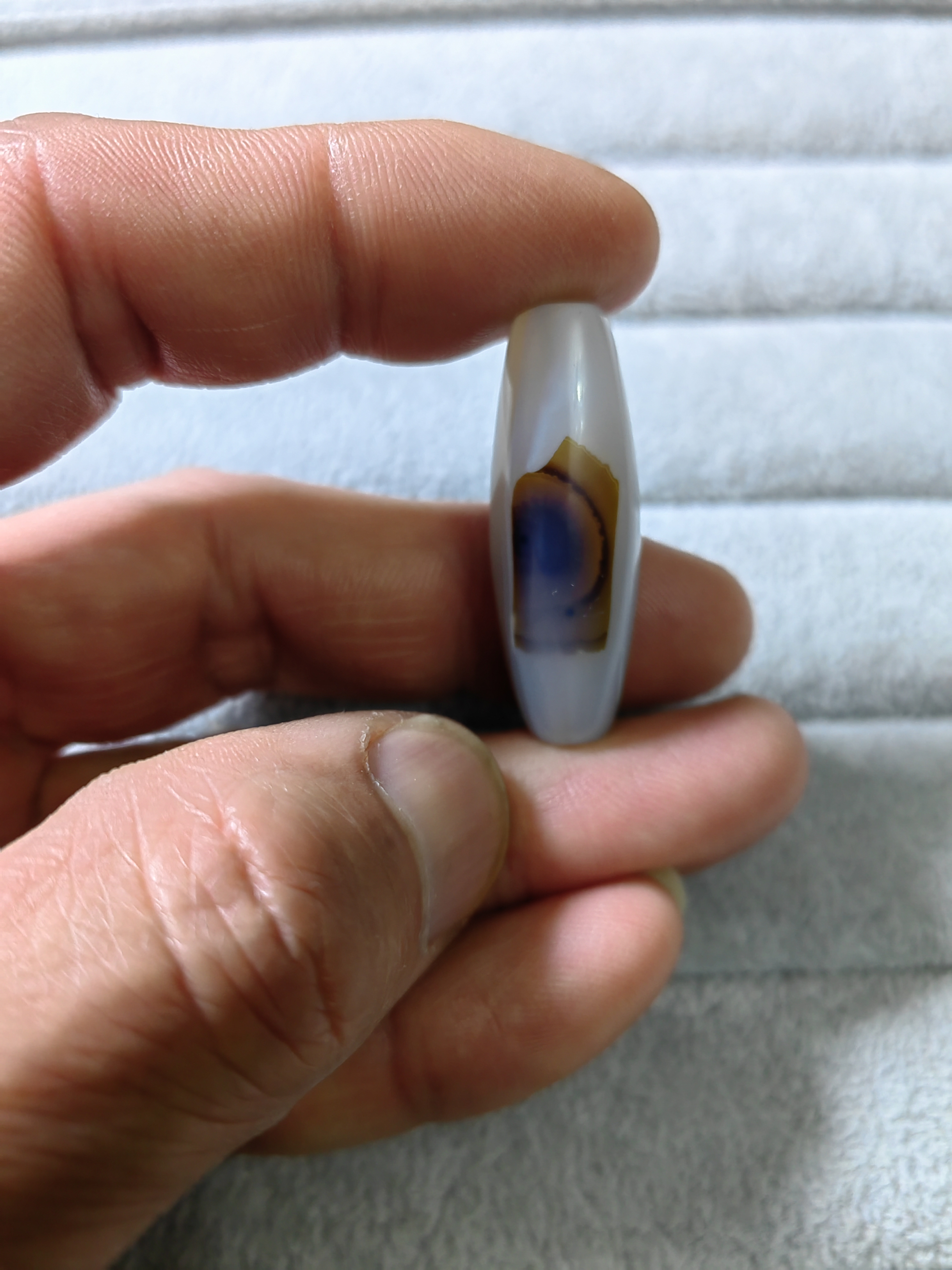 玛瑙天然吊坠勒子