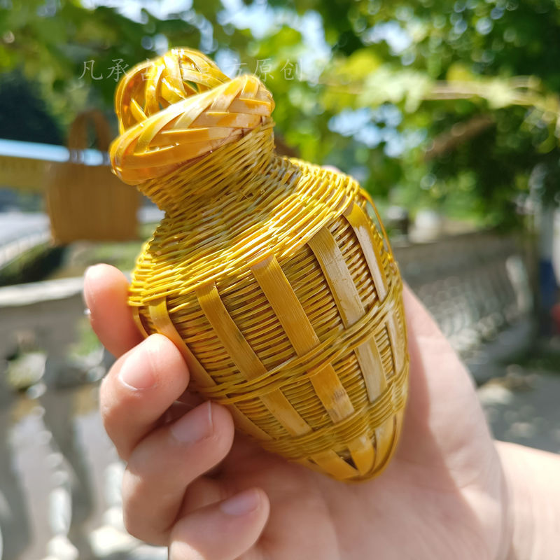 新款民俗经济特惠手工粗犷竹编蛐蛐篓儿童玩具竹篓挂件装饰竹制品