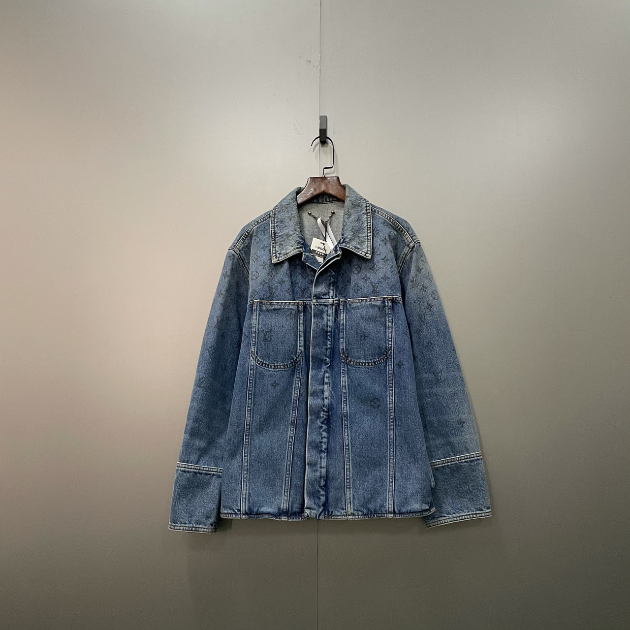 (jp) Louis Vuitton lv 渐变老花logo牛仔外套 50码/95新/