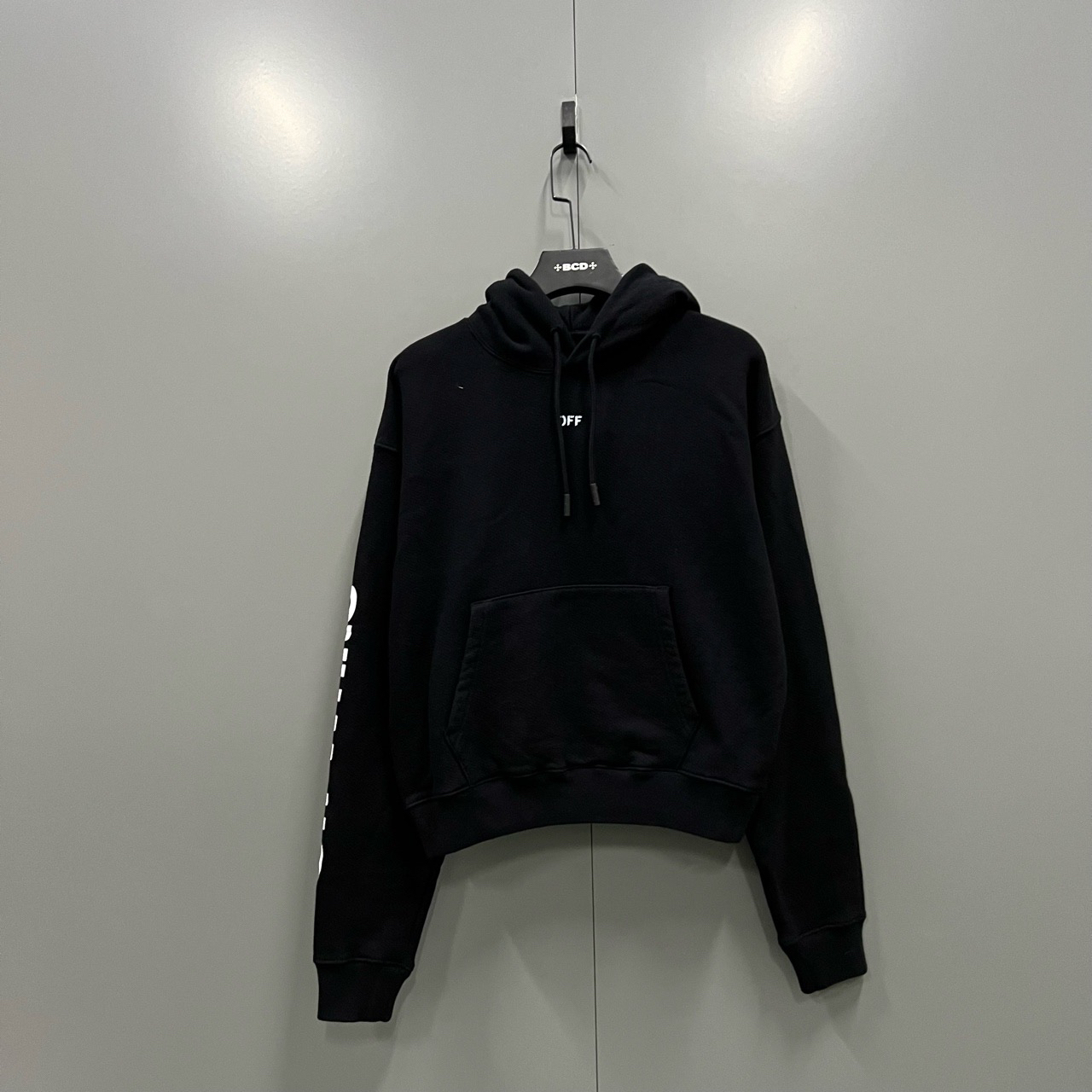 (jpy) 115 OFF White ow 背后火焰骷髅帽衫 XS码/全新/公价3999/