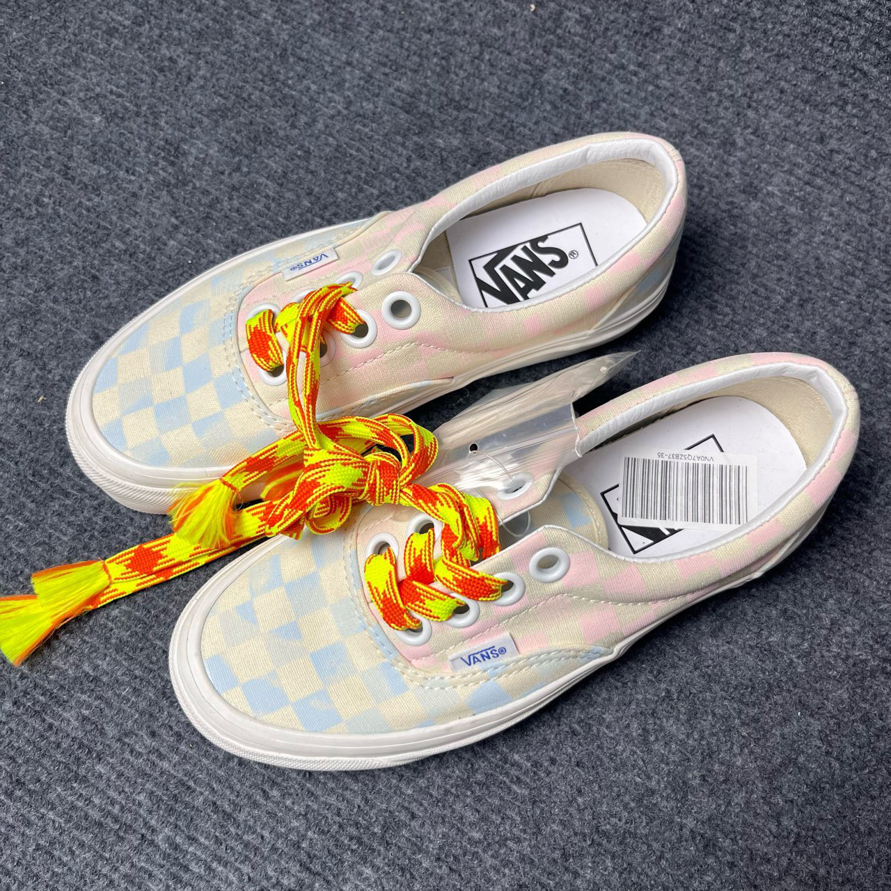 99新 VANS Vans era 粉蓝棋盘格 低帮板鞋 配盒 Q5ZB37