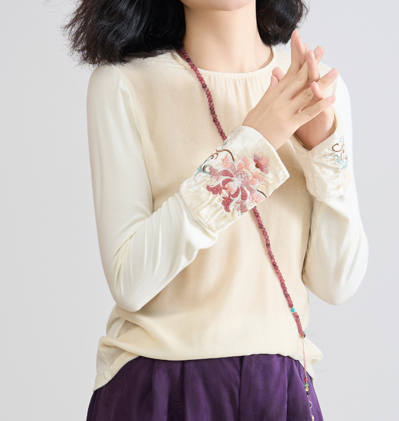 DY1228樱美嘉真丝桑蚕丝丝绒拼接刺绣圆领新国风打底T恤真丝时尚