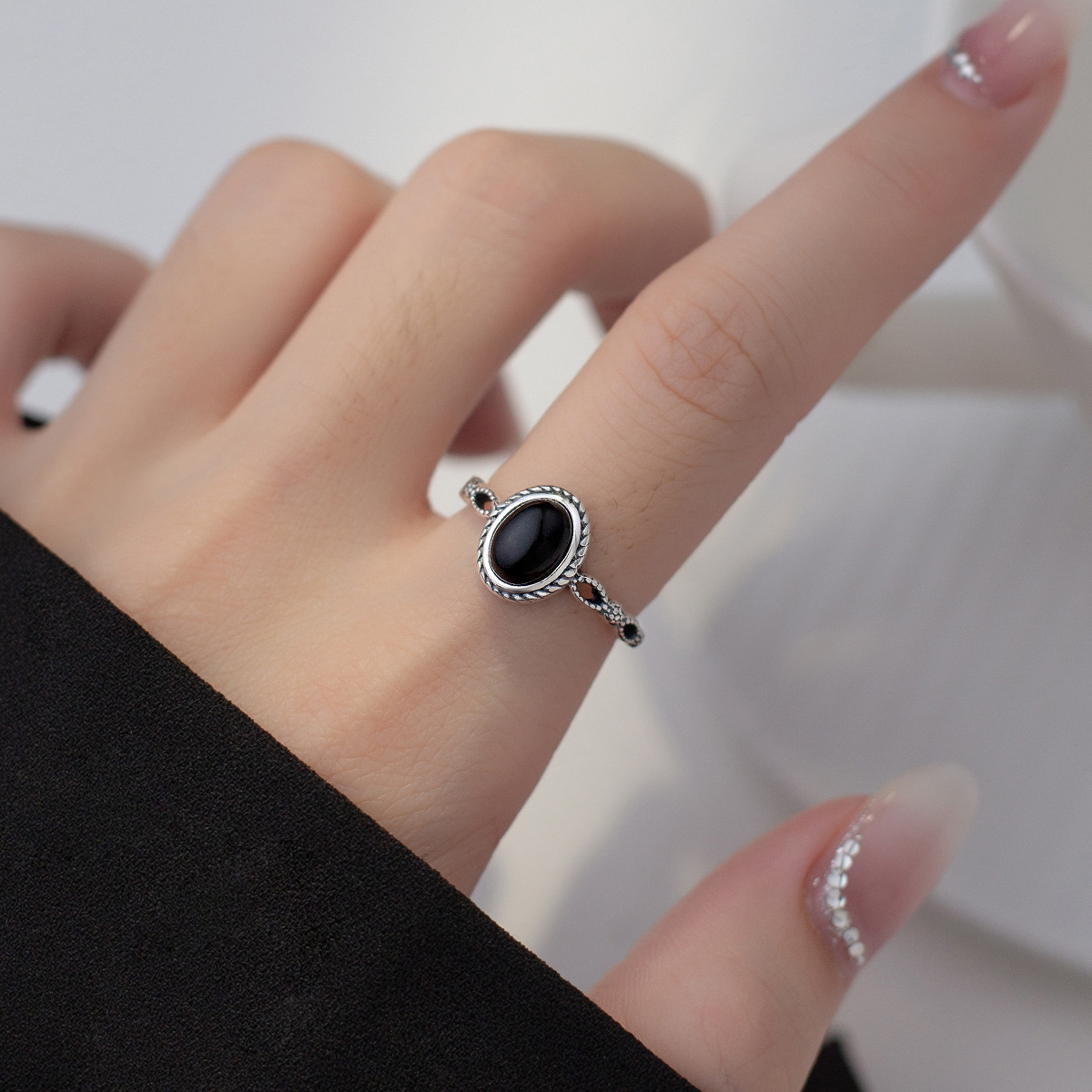 925银树脂戒指 复古黑色戒指女个性小众食指戒时尚气质百搭指环