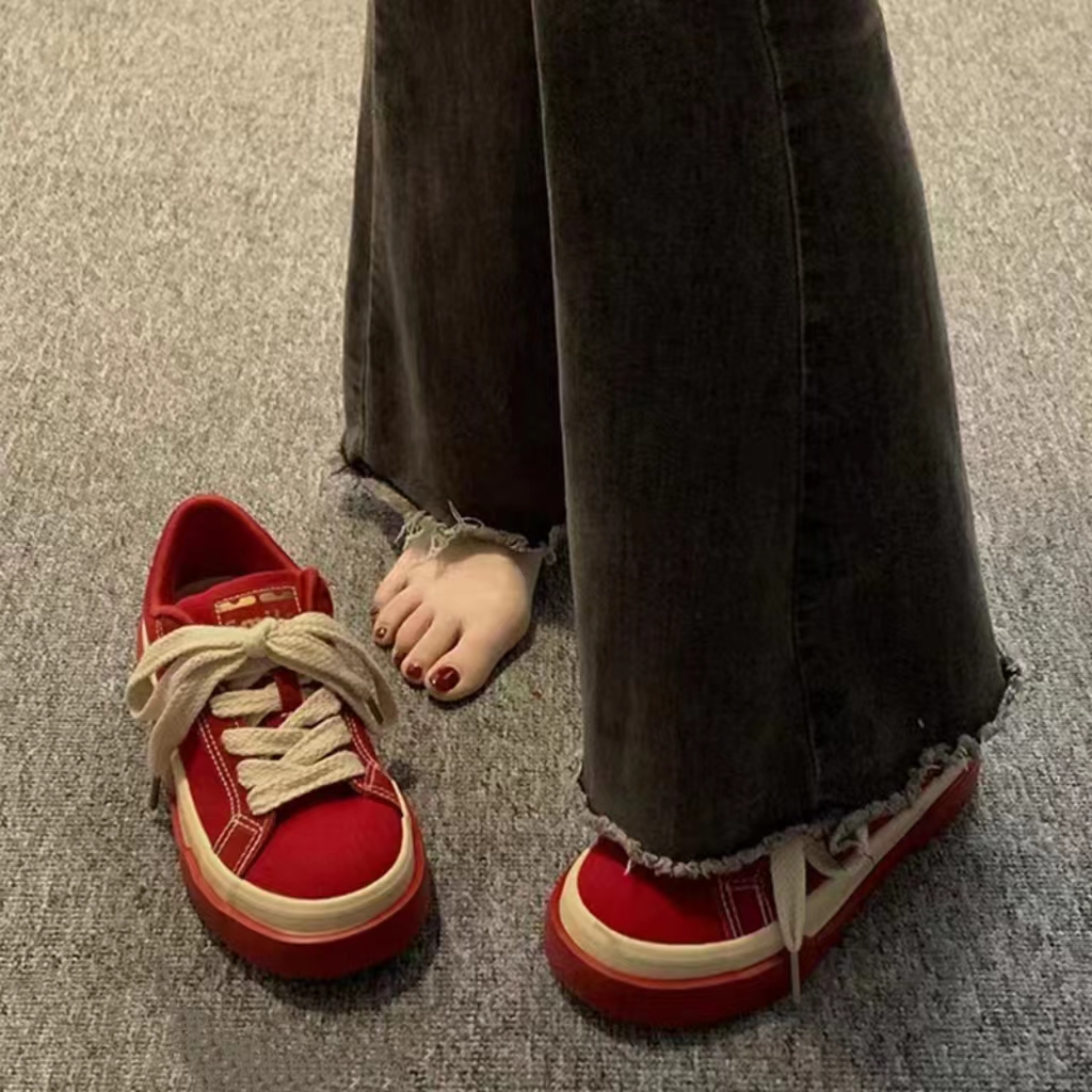 红蜻蜓牌美式复古纯色系带板鞋女2023秋季ins学生小众圆头软底低
