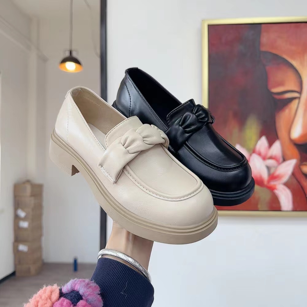 F882新款舒适软底圆头百搭乐福鞋仓