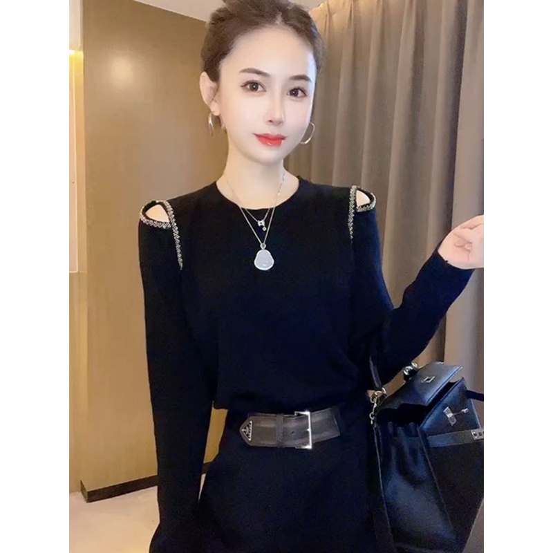 现货-显瘦洋气软糯春季圆领露肩针织衫女欧洲站长袖网红时尚C1-10