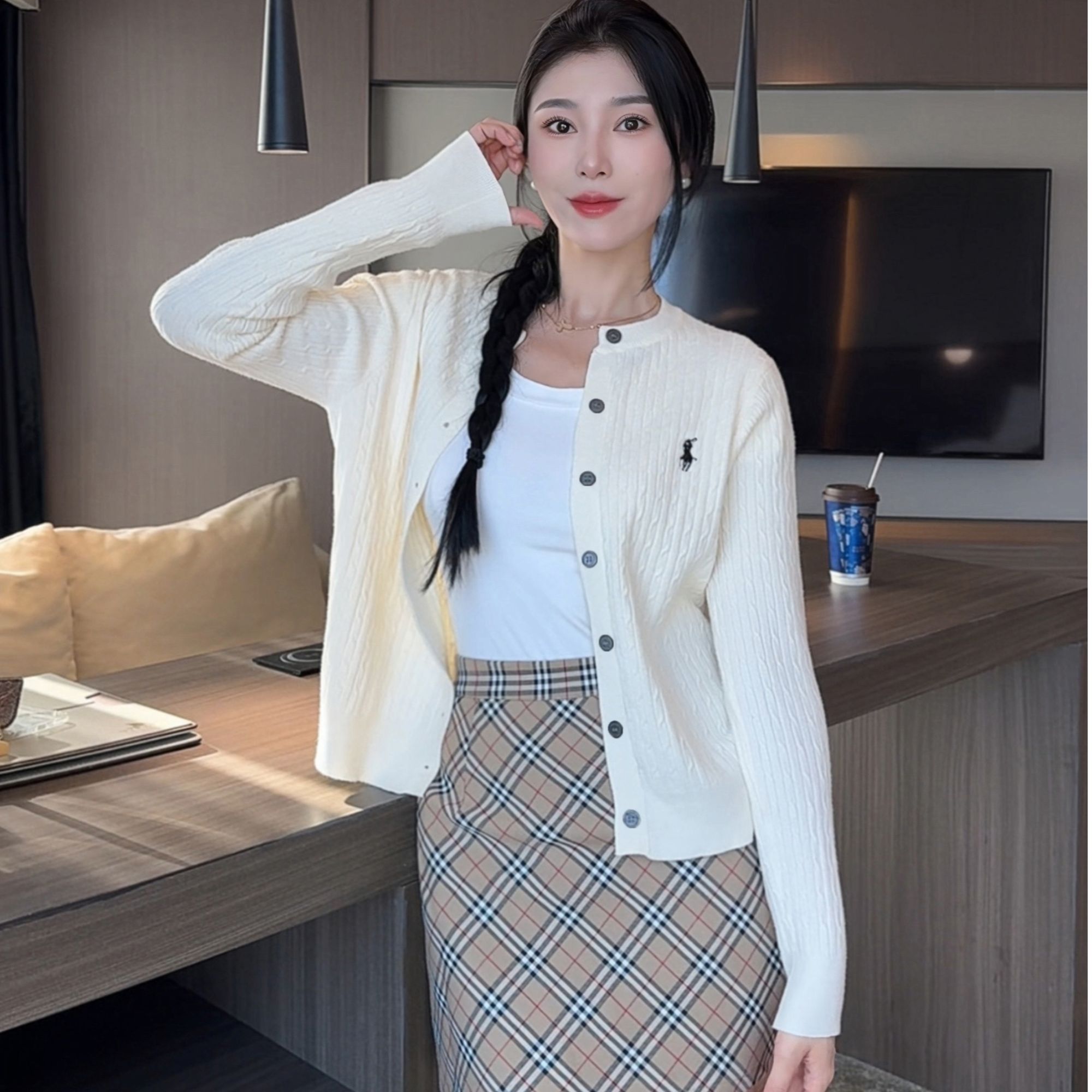 【现货】麻花针织开衫女春季学院风外搭软糯高品质短款毛衣B5-10