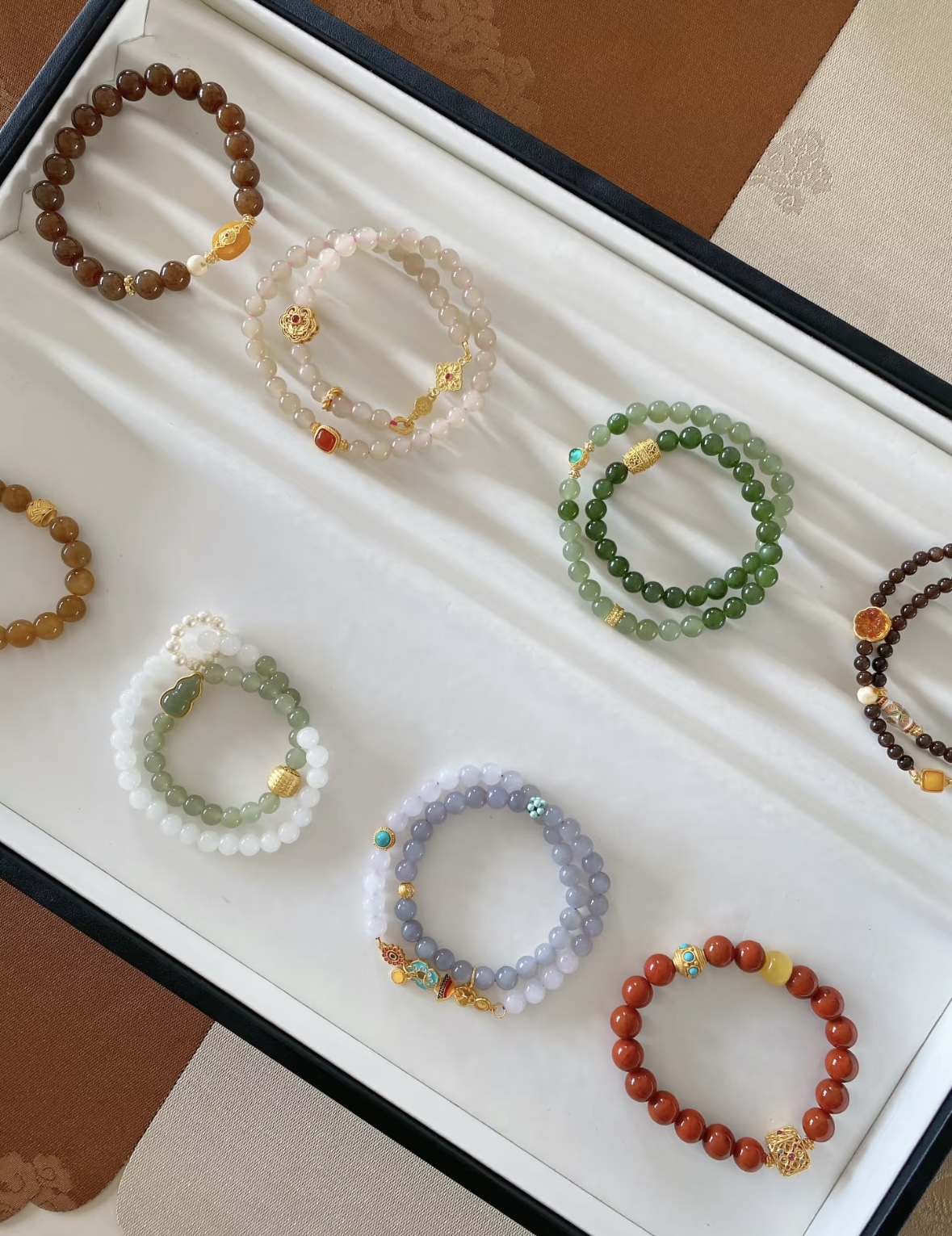 水晶玛瑙珍珠等多宝手链（饰品）