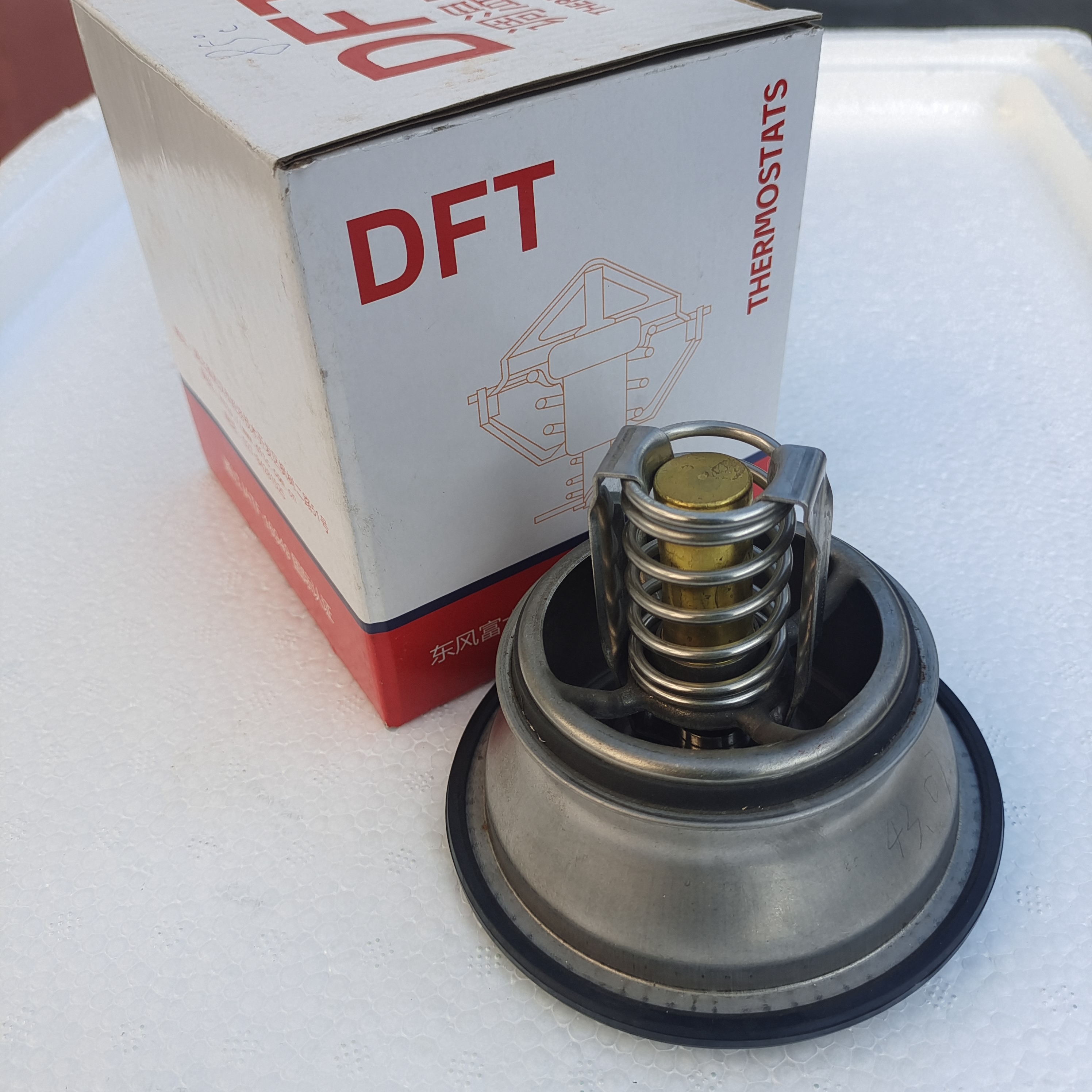 适用东风天龙龙擎DDI发动机节温器1306010-E9301