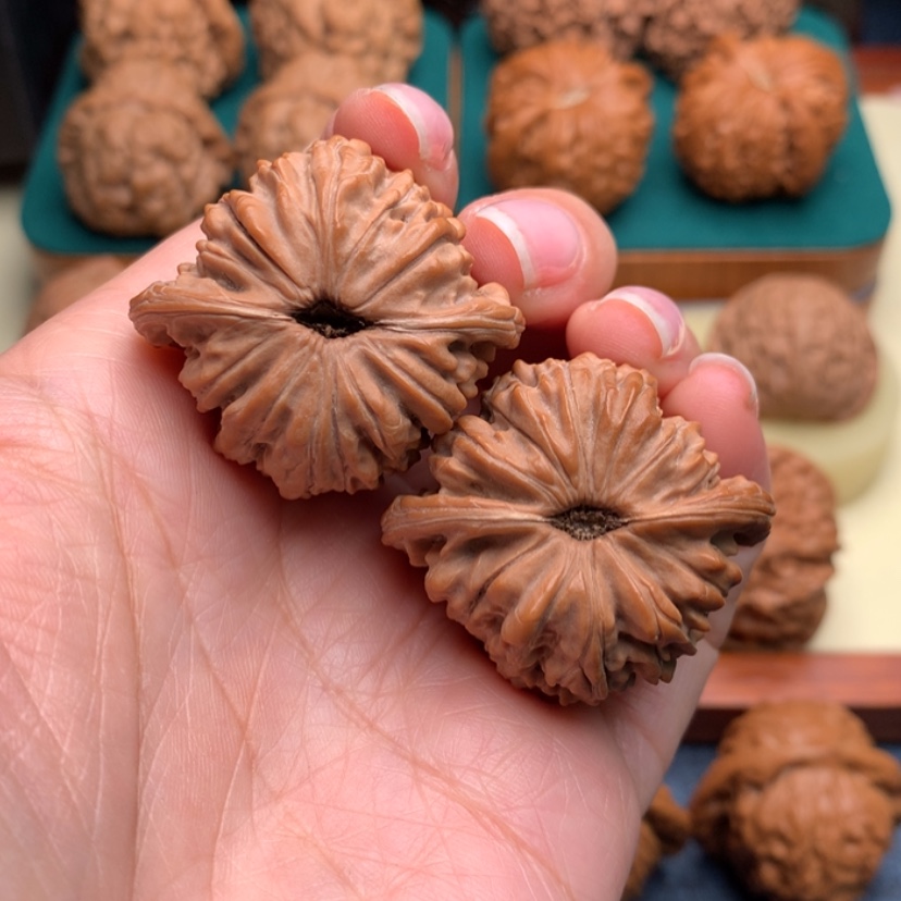 【闪购商品】文玩核桃把件