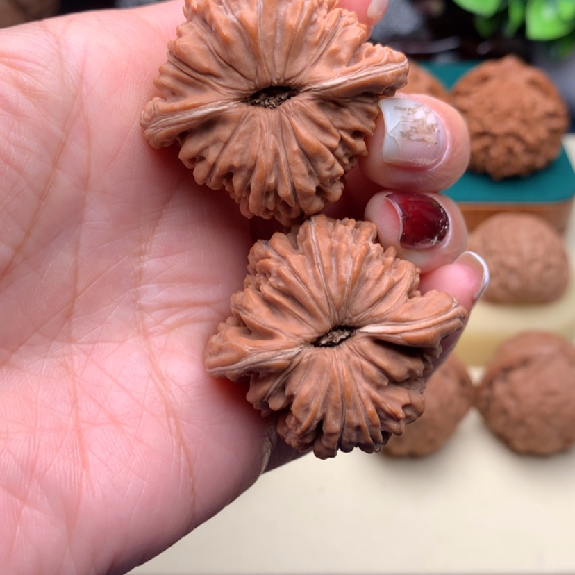 【闪购商品】文玩核桃把件乔***爹