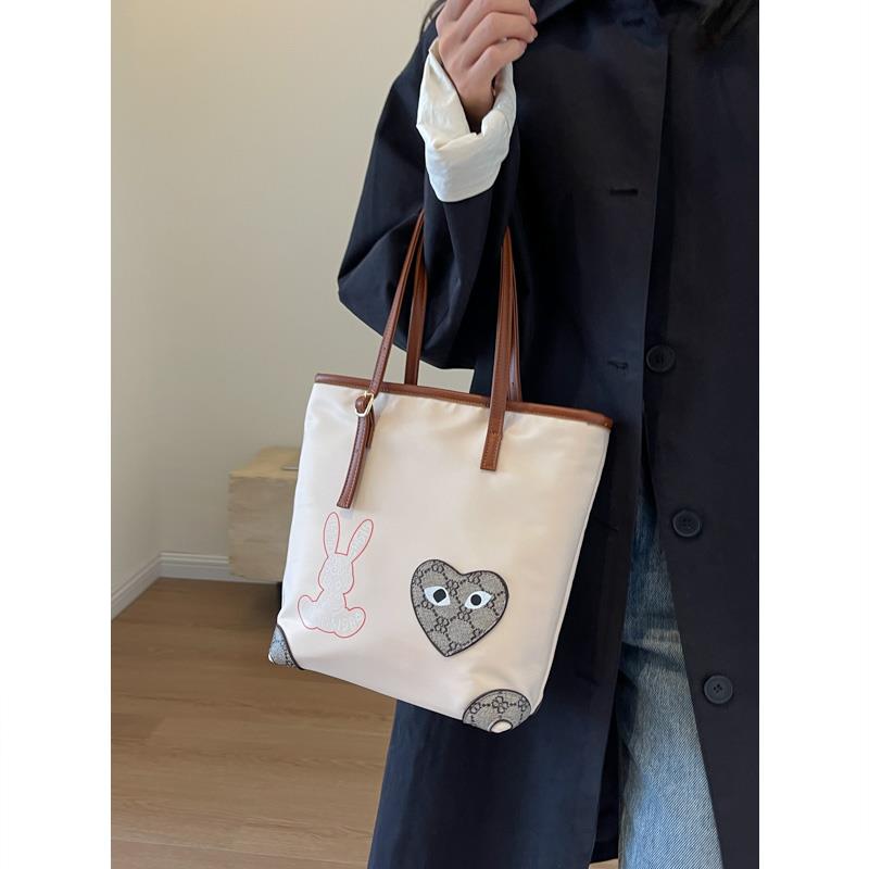 通勤手拎大包包2024新款女包牛津布流行单肩大容量洋气腋下托特包