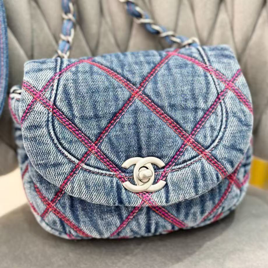 99新 Chanel/香奈儿 香奈儿 Chanel cocobeach 牛仔包 银扣芯片款