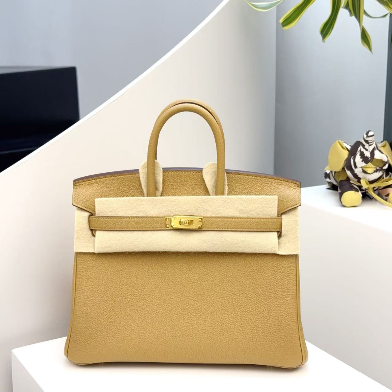 全新未使用 Hermes/爱马仕 Birkin25饼干色 togo 金扣 w刻