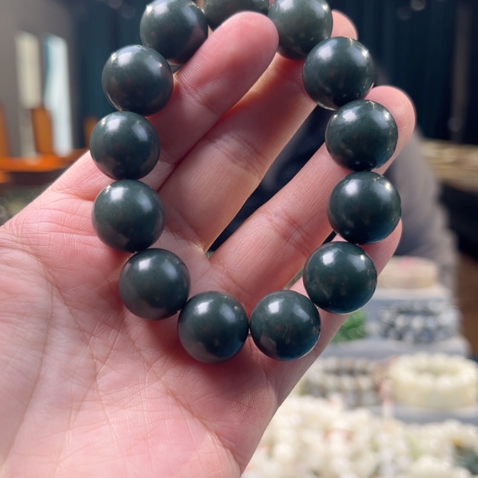 【闪购商品】和田玉手串未镶嵌新疆且末深瓷蓝多样性发货18