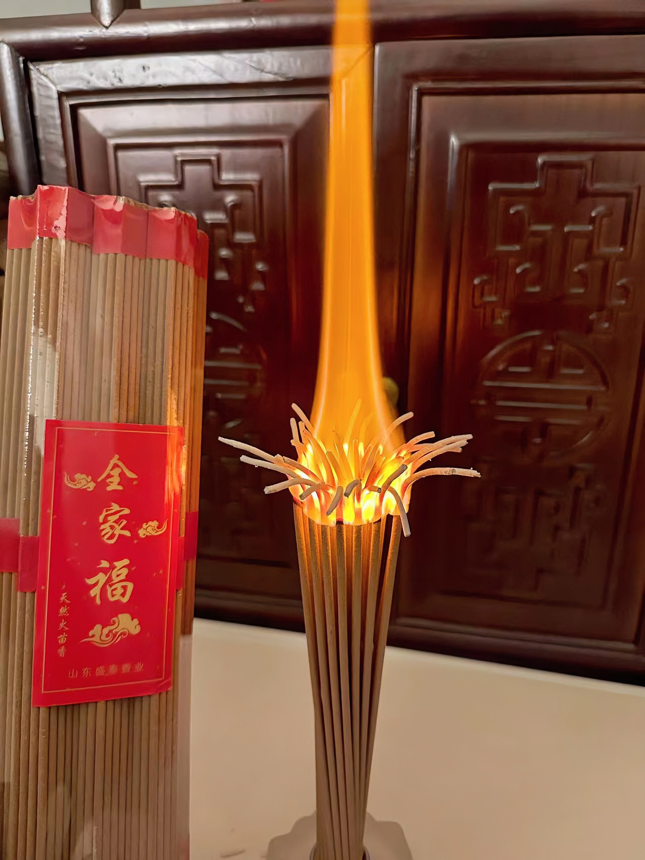 【全家福】天然火苗香 （拍一单发两包 每包10小把 每把37支）有烟