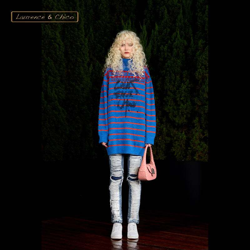 LAURENCE & CHICO美式LC 钉珠涂鸦条纹高领针织衫D2AQ20116092