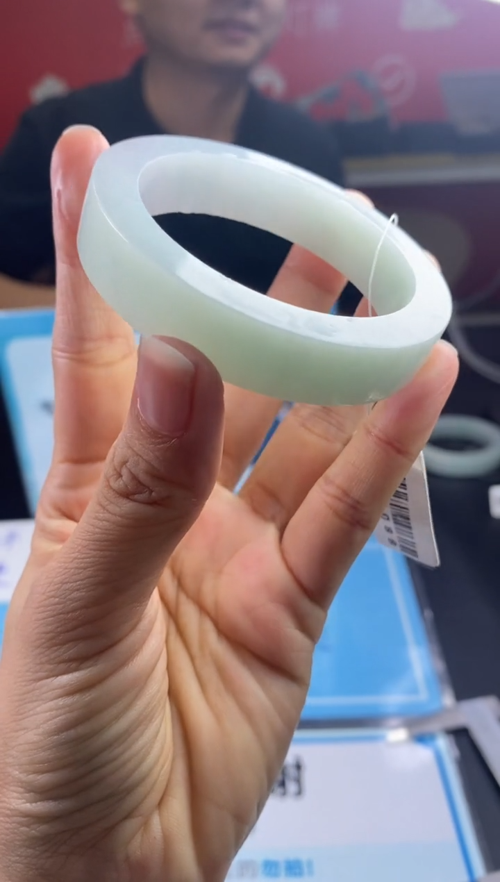 【闪购商品】定制翡翠手镯未镶嵌手镯定制
