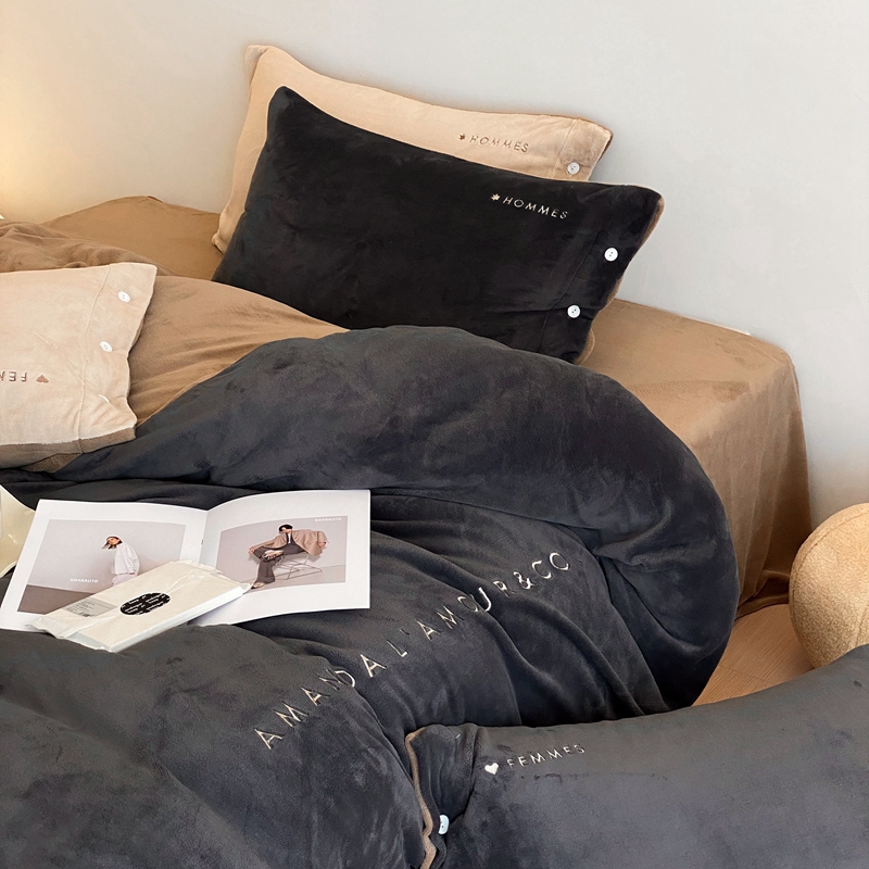秋冬加厚牛奶绒床上四件套简约刺绣被套双面珊瑚绒宿舍三件套床笠