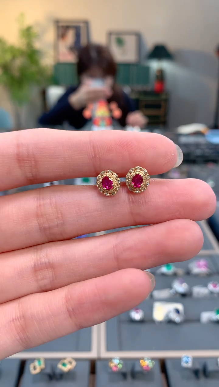 【闪购商品】红宝石耳饰18K金镶嵌 无烧红宝石耳饰