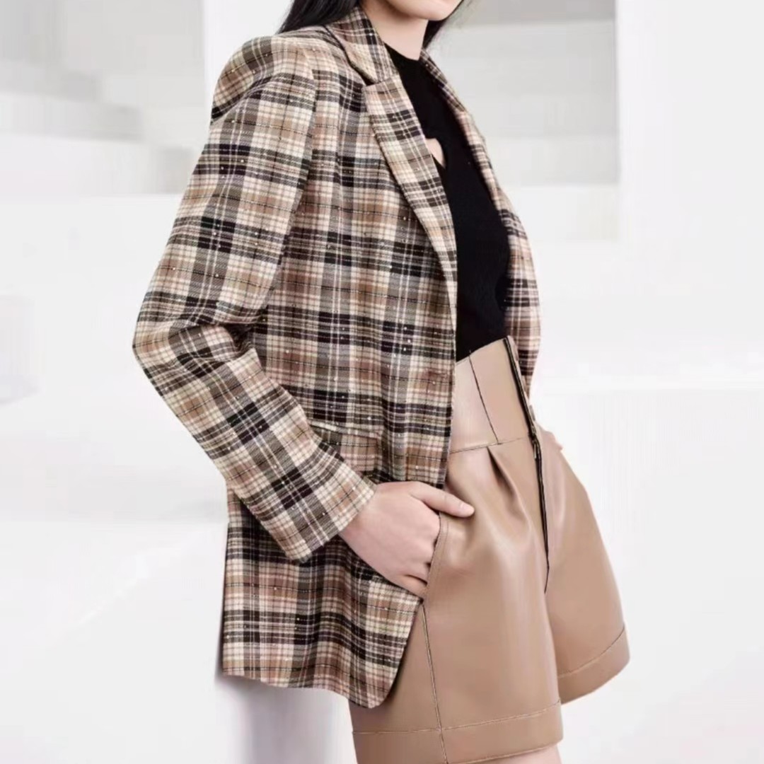 精选春夏时尚新款女装