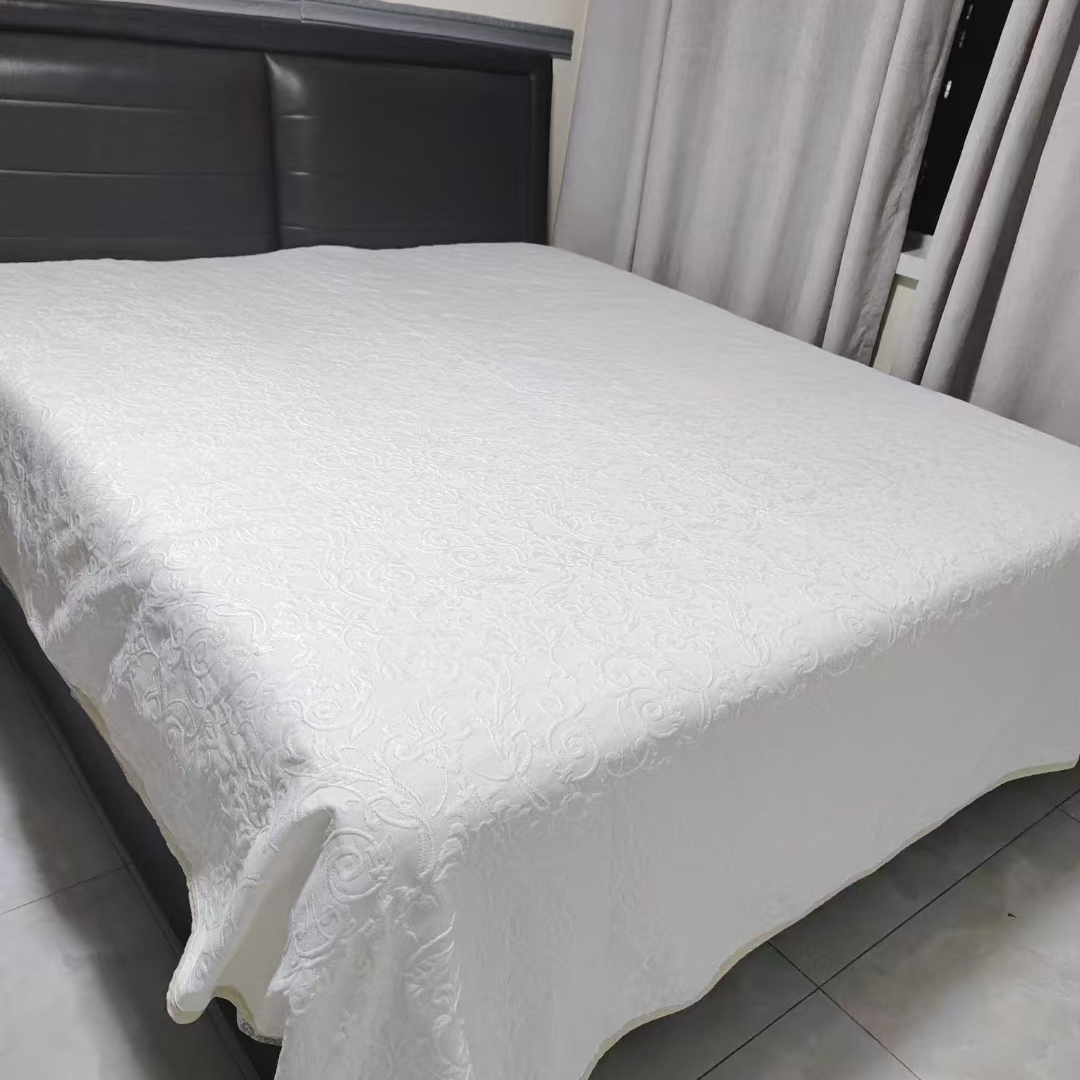 白色棉涤加厚提花床单/沙发巾240*270cm