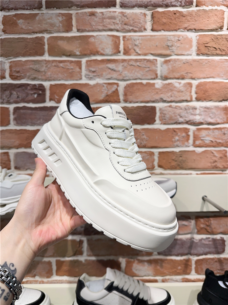 春秋新款青年颜色拼接高帮绑带设计休闲鞋男重磅个性百搭舒适流行