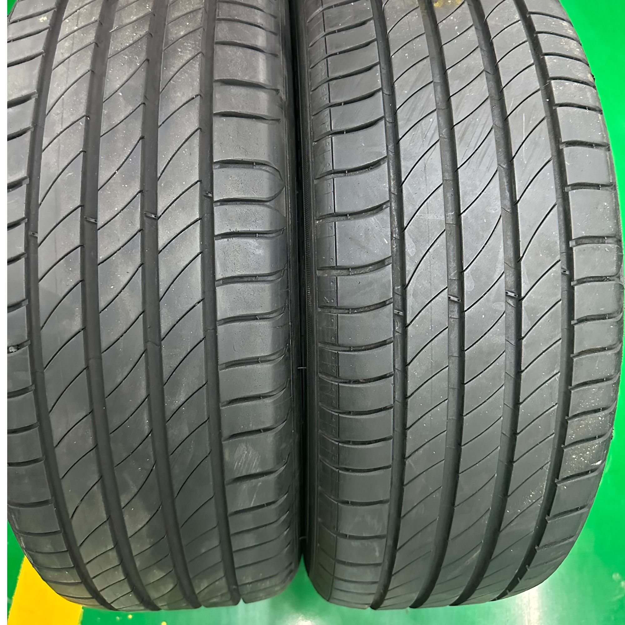 215/60R17米其林轮胎 PRIMACY 4 ST  96V 适配指南者/自由侠/逍客