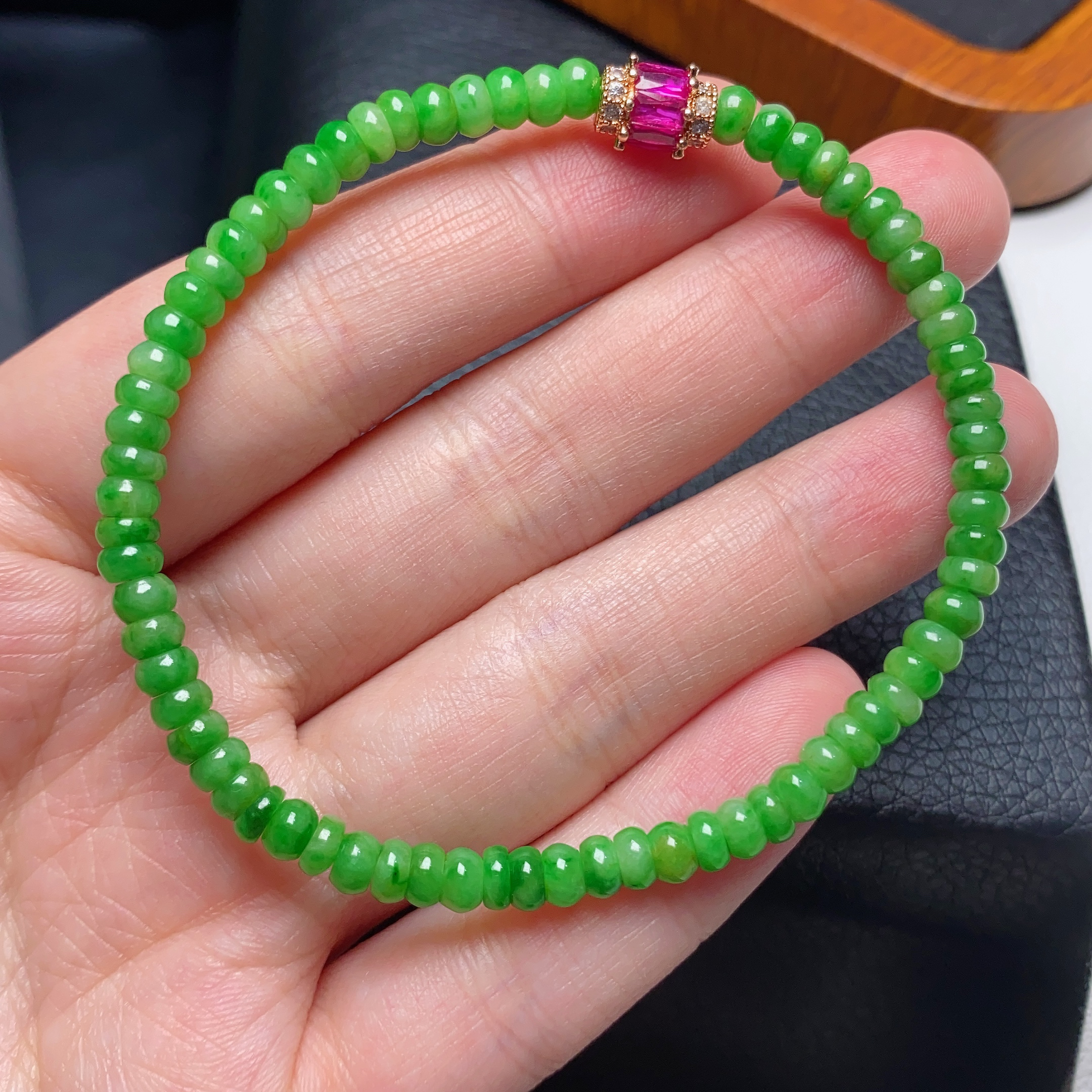 缅甸翡翠a货阳绿色算盘珠手链卡4.5mm珠珠时尚