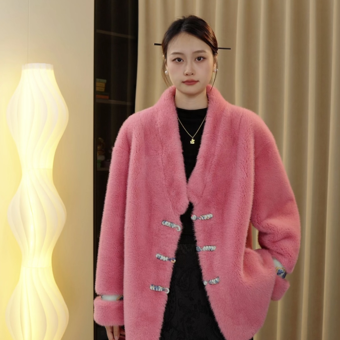 2024秋冬新款轻国风毛绒气质网红时尚保暖毛毛外套