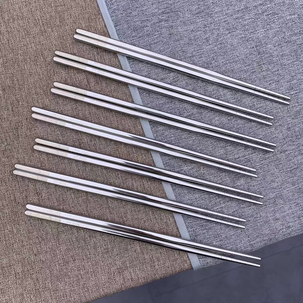 110亗年年有鱼方筷3双丨好彩伟耳套厂家提供浮力