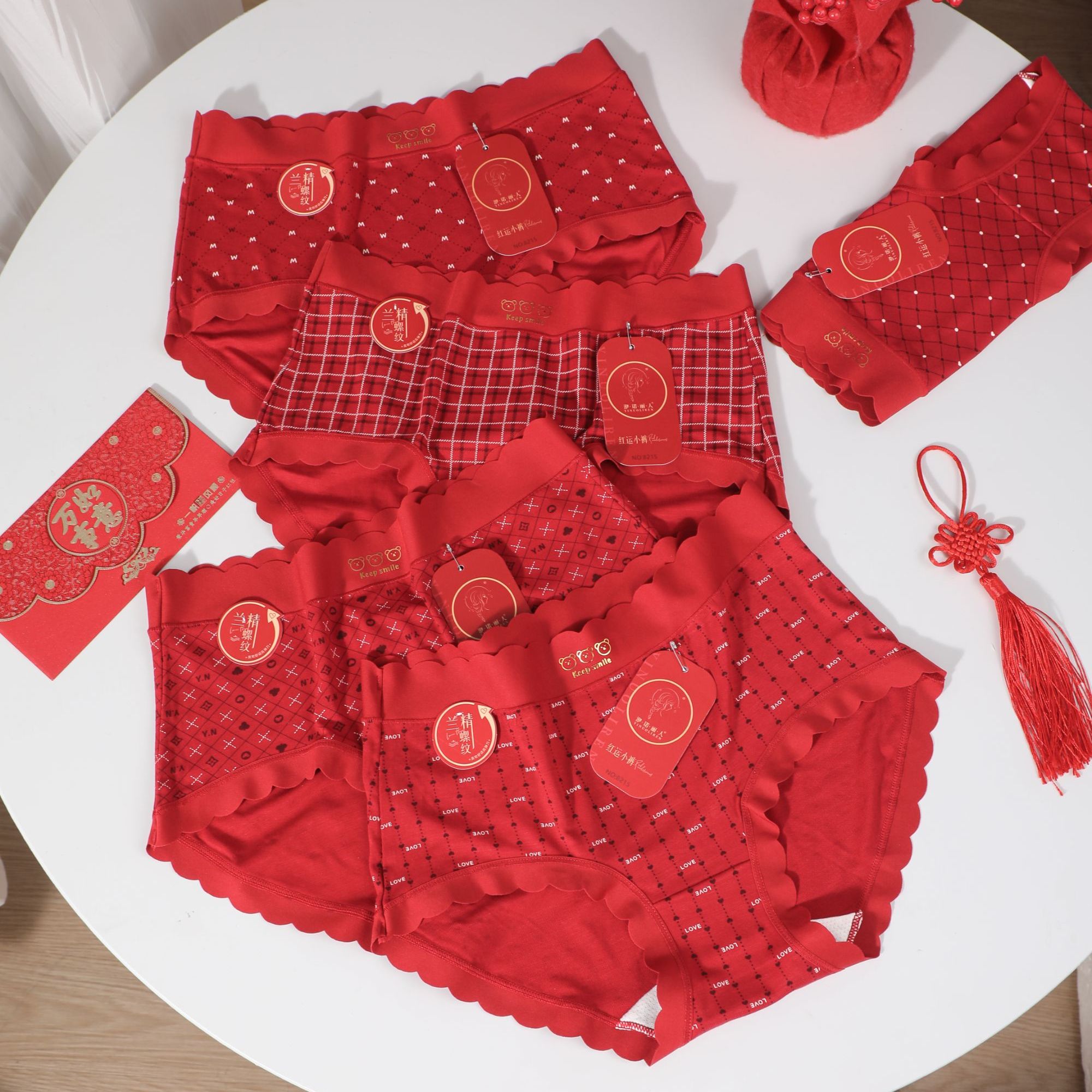 【3条装】中国风喜庆全红系列内裤中腰超软螺纹棉女三角内裤包臀