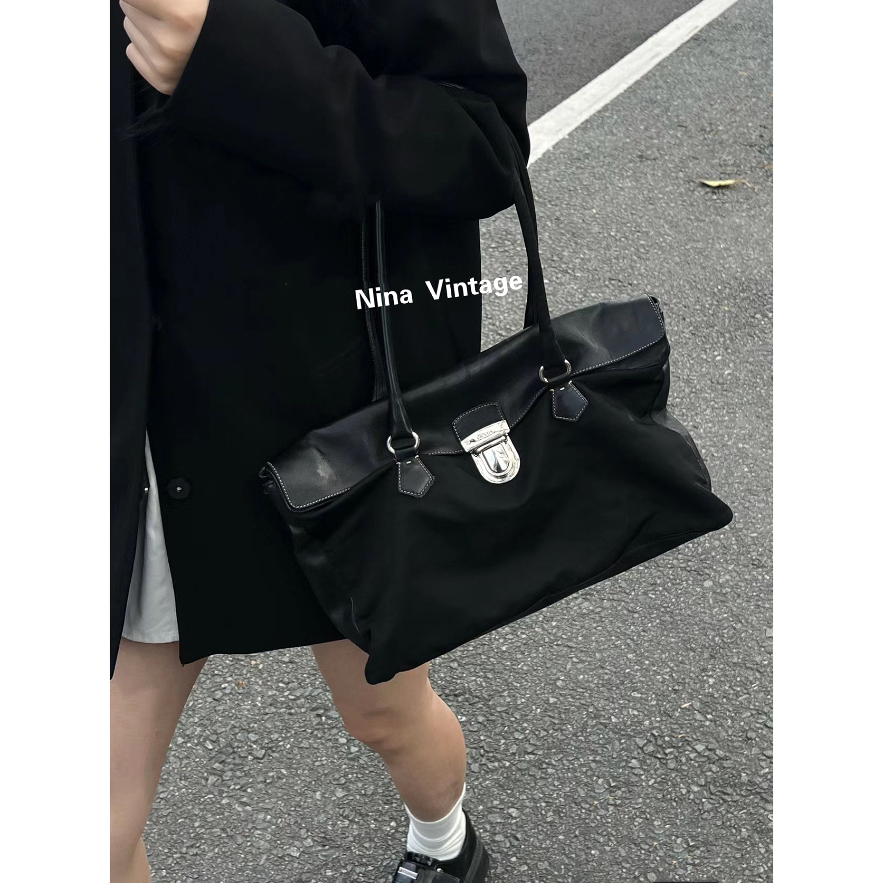 95新 Prada/普拉达 尼龙拼皮插口机车单肩包