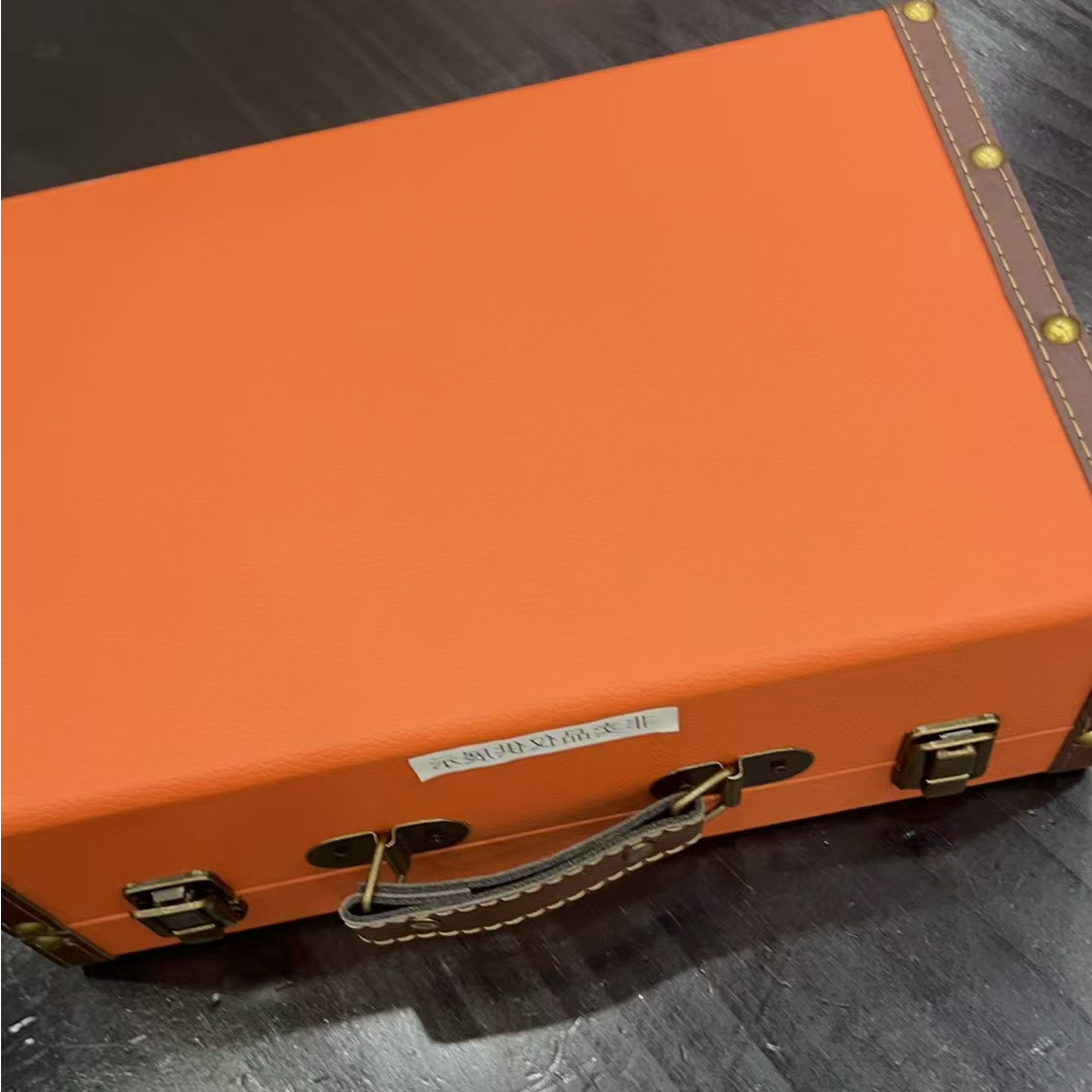 时尚精美礼盒-盒子-fan