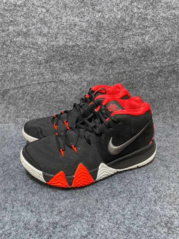 41码 耐克 欧文4中帮篮球鞋 成色新新 公价1989