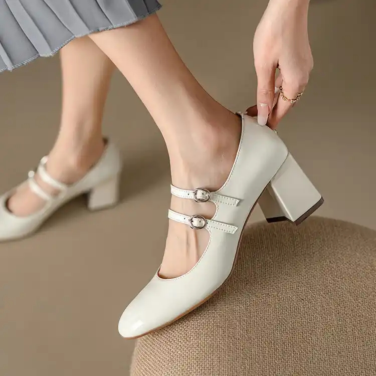 （梦）女鞋扣号拍，偶有微瑕，介意勿拍百搭夏季真皮高跟浅口粗跟