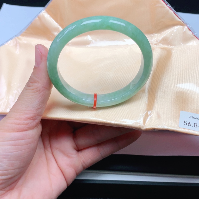 【闪购商品】翡翠手镯未镶嵌*️****57