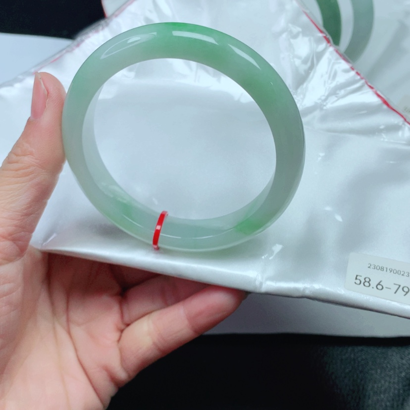 【闪购商品】翡翠手镯未镶嵌58.6