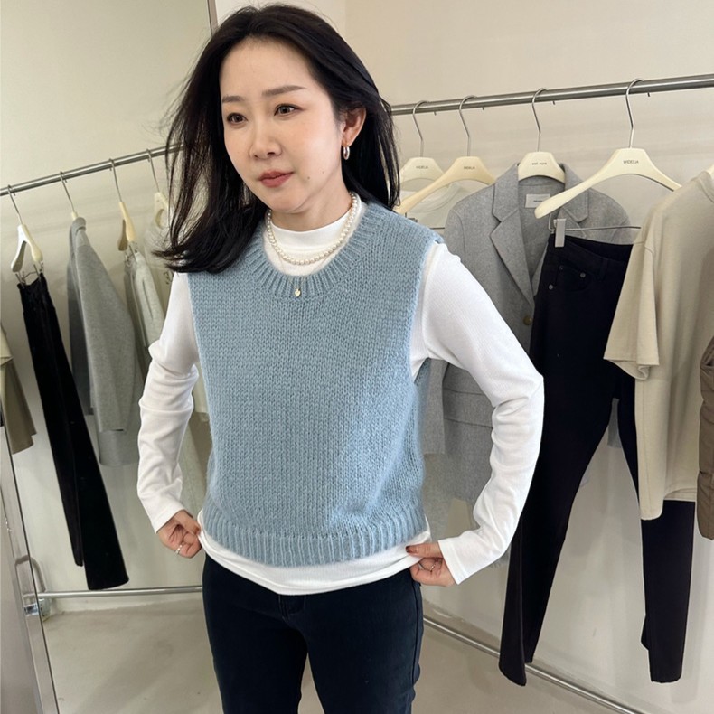 2023秋冬新款设计感小众韩版无袖圆领毛衣马甲女叠穿背心女18722