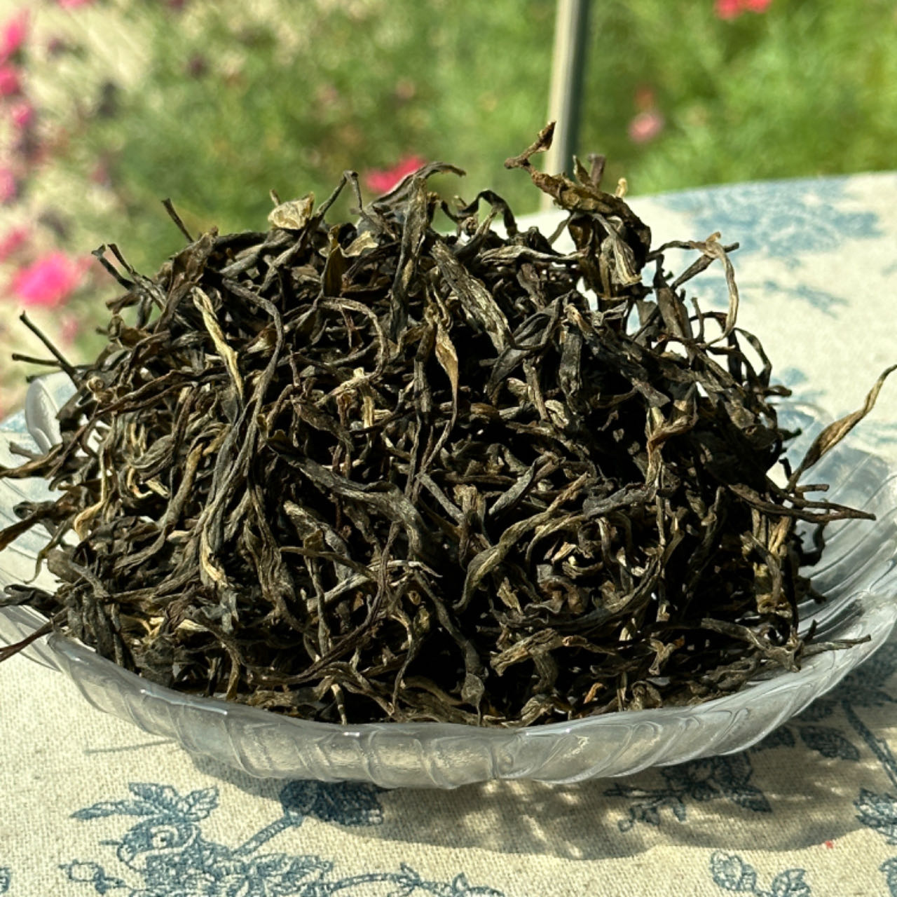 2025年云南普洱茶【哀牢至尊】生茶散茶散装