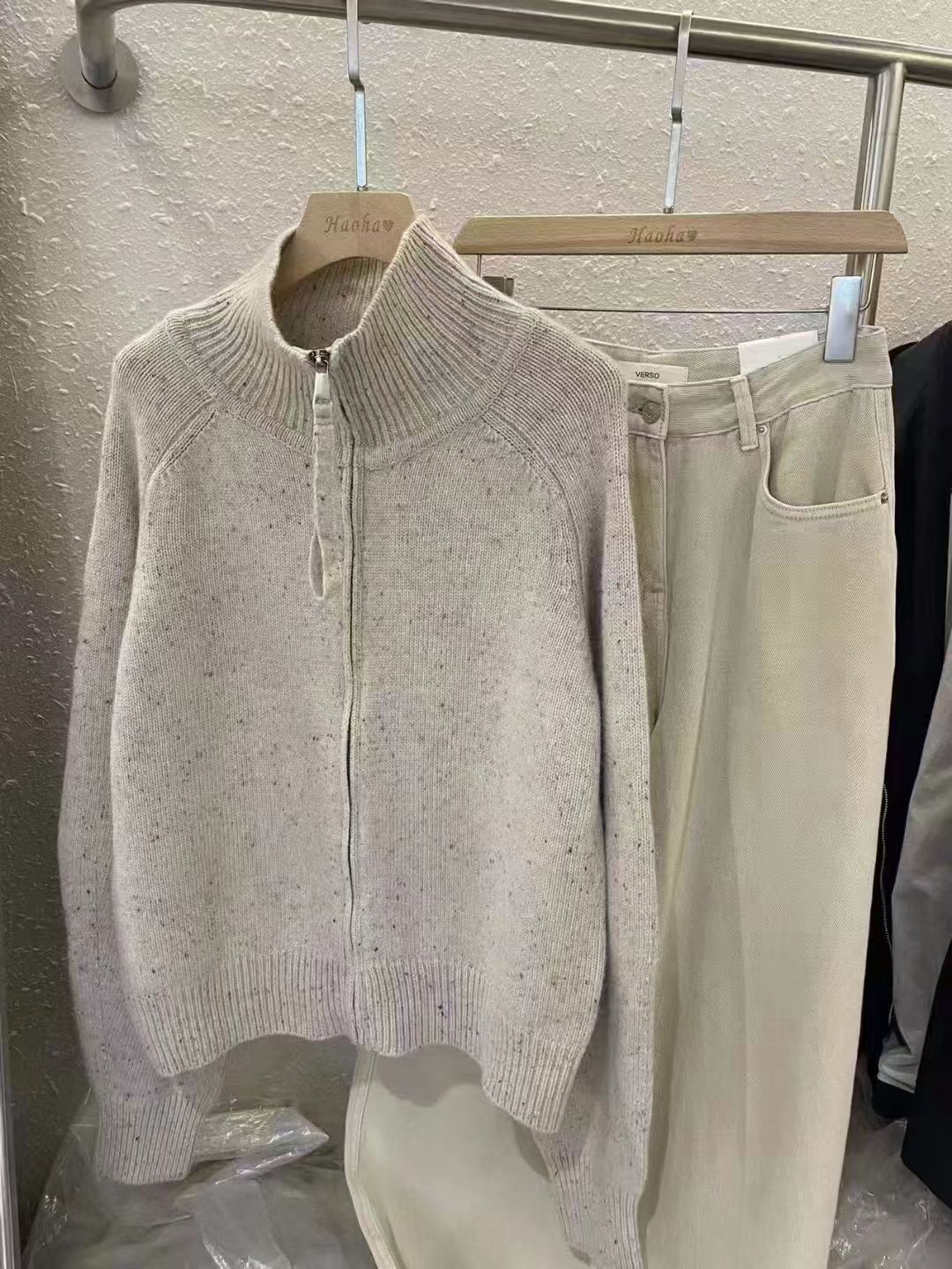 泡菜拉索立领斑点开衫(祐祐女装)