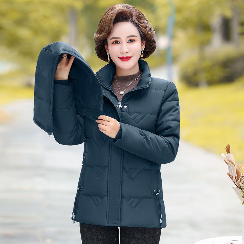 鸭鸭【可拆卸帽】冬季妈妈装时尚显瘦减龄短款羽绒服中老年加肥加